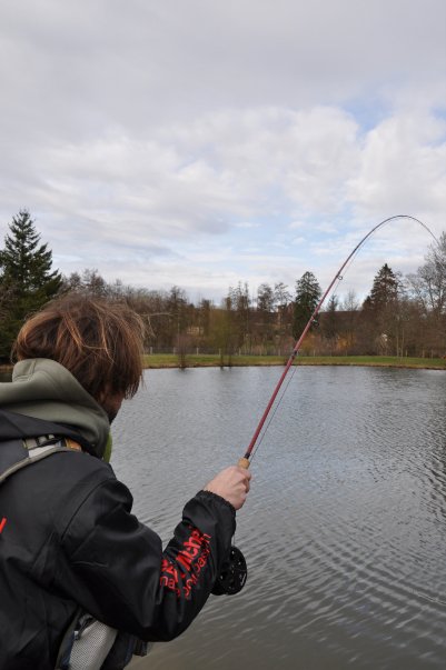 AnnoncePêche à la Mouche en Soie - Pacific Pêche® Site Officiel